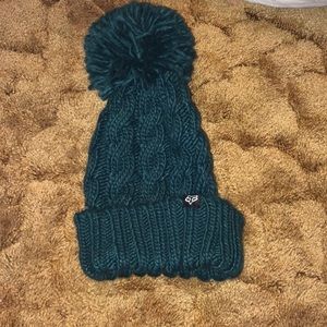 pom beanie